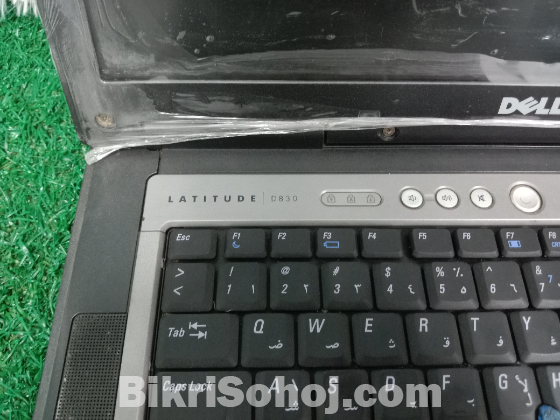 Dell Laptop HDD 160GB-RAM 2.5GB LED-15